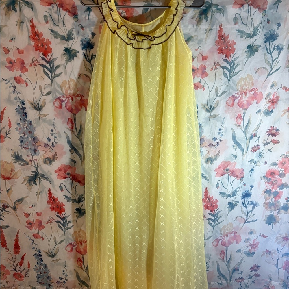Vintage Yellow Ruffled Women's Nightgown
